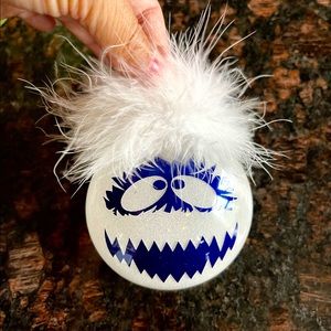 handmade christmas ornament. GREAT GIFT FOR SOMEONE